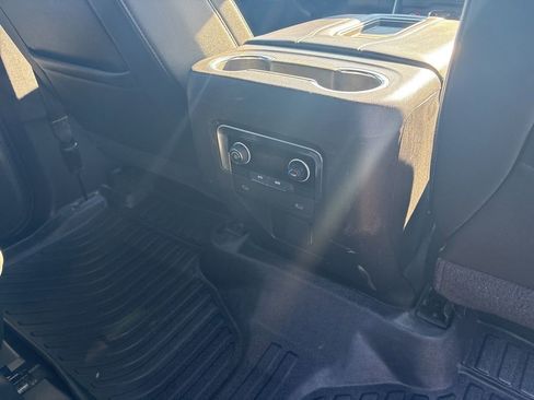 Used 2021 Chevrolet Tahoe LT image 34