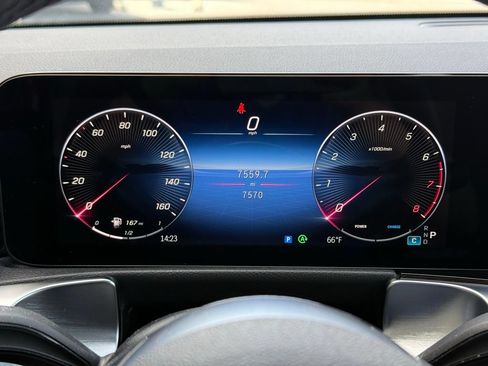 Used 2026 Mercedes-Benz GLB 250 image 11