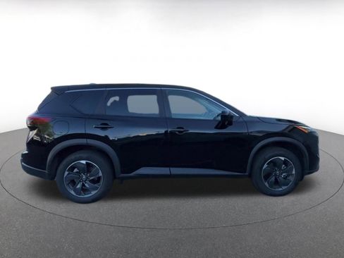 Used 2025 Nissan Rogue SV FWD image 16