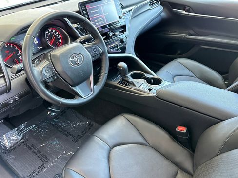 Used 2023 Toyota Camry XSE FWD image 4