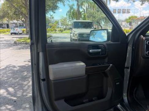 Used 2020 GMC Sierra 1500 SLT w/ SLT Premium Plus Package AWD/4WD image 13