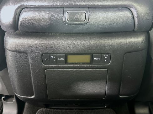 Used 2023 Nissan Armada S image 21