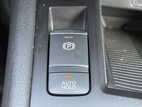 Certified 2026 Nissan Kicks SV w/ SV Premium Package FWD image 9