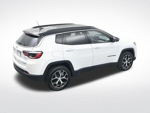 Used 2024 Jeep Compass Limited AWD/4WD image 27