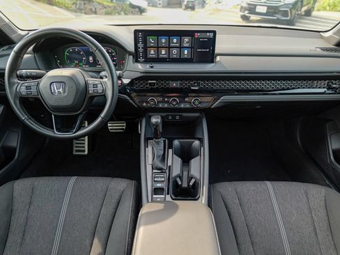 Used 2023 Honda Accord Sport image 38