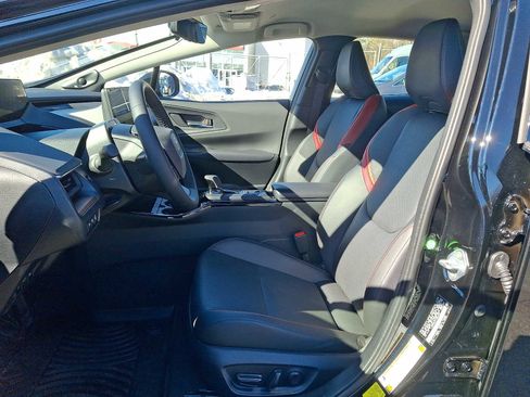 Used 2026 Toyota Prius Plug-In Hybrid w/ Limited Premium Package image 10