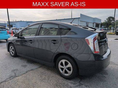 Used 2015 Toyota Prius Two FWD image 6