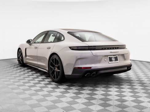 New 2026 Porsche Panamera 4 image 3