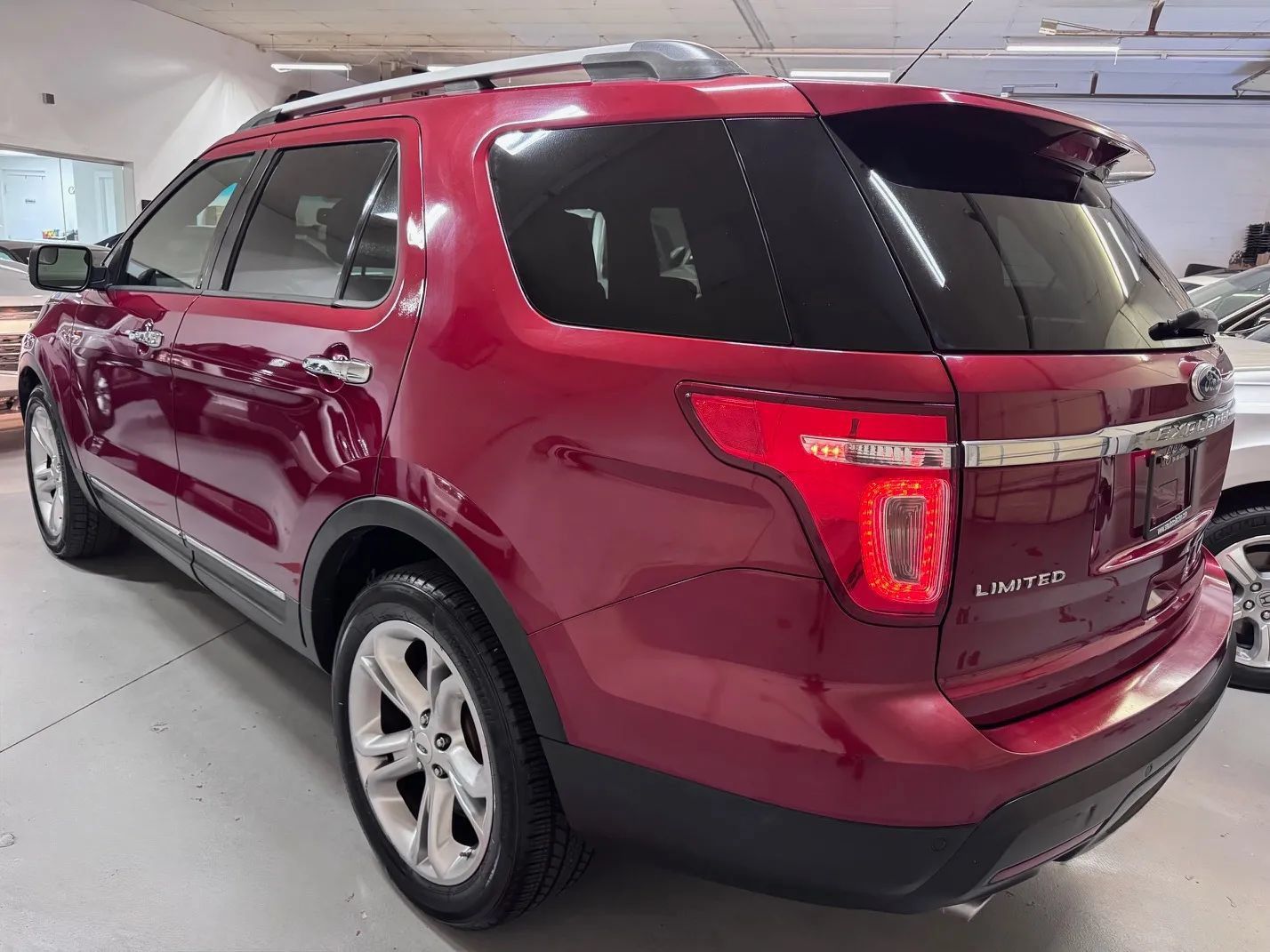 Used 2015 Ford Explorer Limited FWD image 5