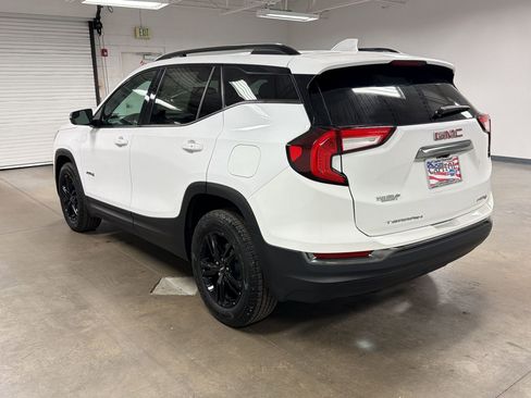 Used 2023 GMC Terrain AT4 AWD/4WD image 3