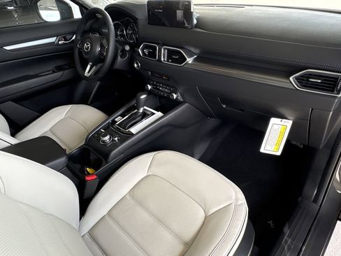 New 2025 MAZDA CX-5 AWD 2.5 S w/ Preferred Package image 9