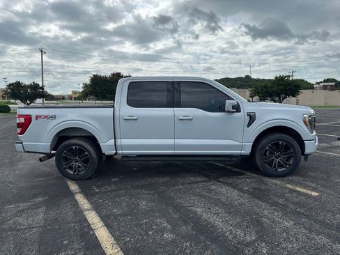 Used 2022 Ford F150 Lariat w/ Equipment Group 502A High AWD/4WD image 4