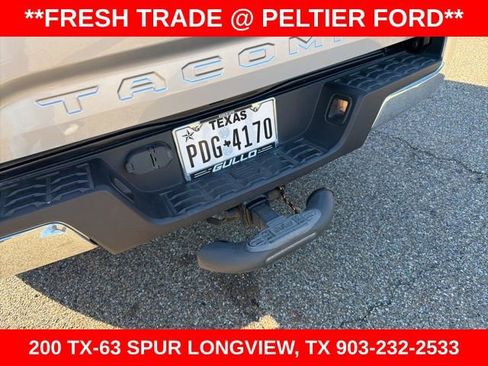 Used 2017 Toyota Tacoma SR5 w/ Tow Package image 57