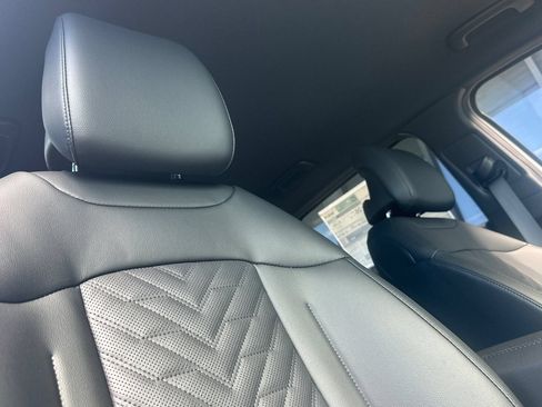 New 2026 Kia Sportage X-Line AWD/4WD image 17