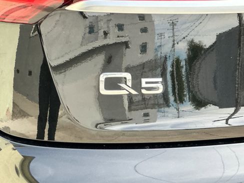 Used 2022 Audi Q5 2.0T Premium image 27