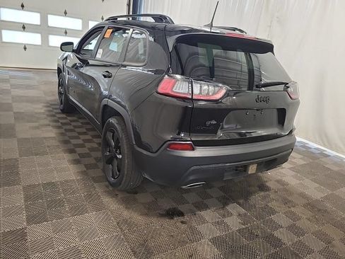 Used 2022 Jeep Cherokee Latitude Lux w/ Sun & Sound Group AWD/4WD image 2