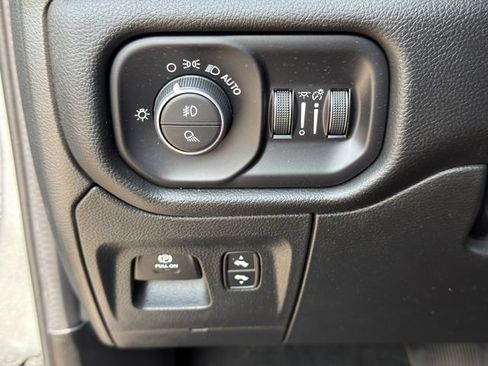 Used 2023 RAM 1500 Laramie AWD/4WD image 22