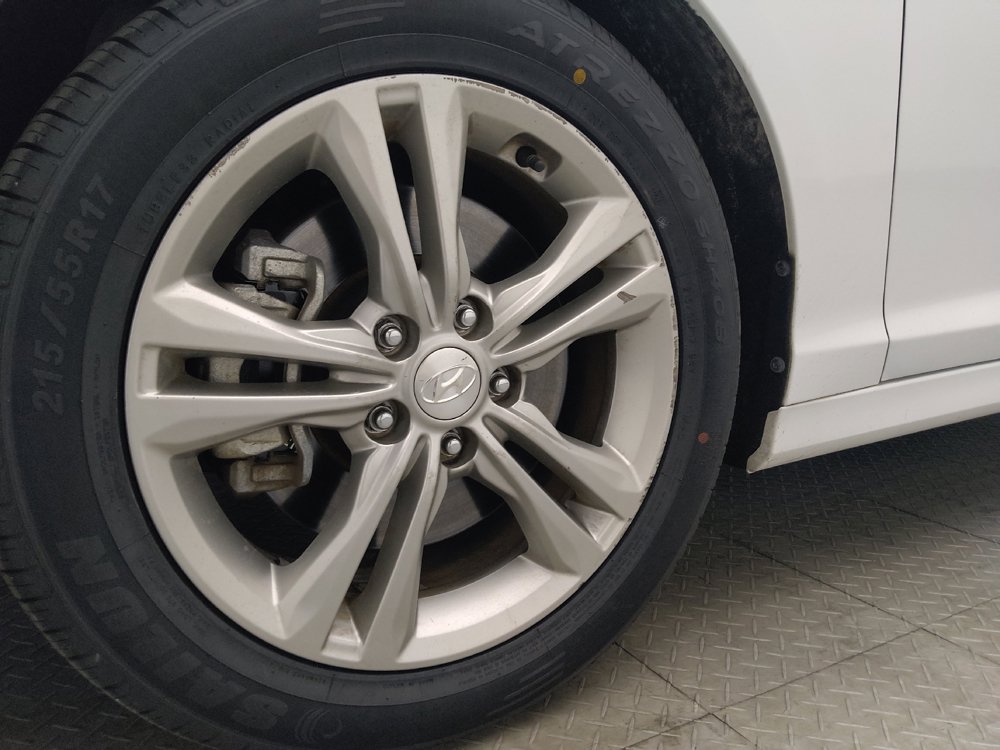Used 2019 Hyundai Sonata Limited w/ Ultimate Package 04 FWD image 31