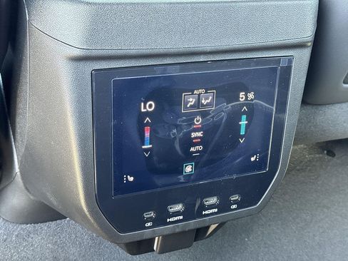 New 2026 GMC Yukon XL Denali Ultimate AWD/4WD image 27