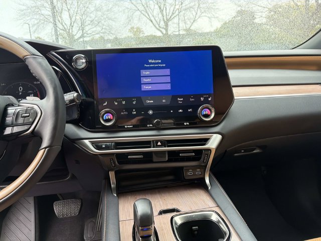 Certified 2026 Lexus RX 350 Premium w/ Convenience Package AWD/4WD image 17