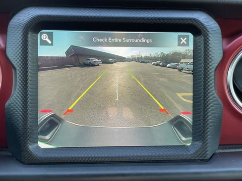 Certified 2022 Jeep Gladiator Rubicon w/ Cold Weather Group image 21