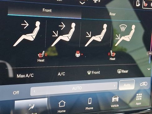 Used 2025 Chrysler Pacifica Select FWD image 25