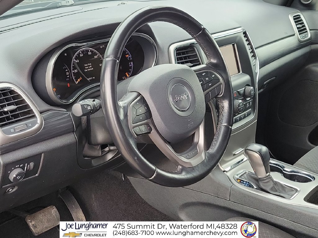 Used 2020 Jeep Grand Cherokee Laredo AWD/4WD image 11
