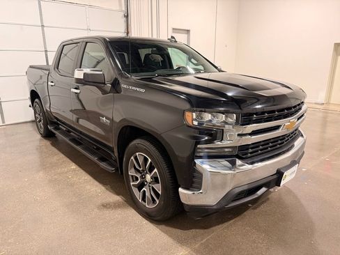 Used 2021 Chevrolet Silverado 1500 LT w/ Texas Edition Plus image 3
