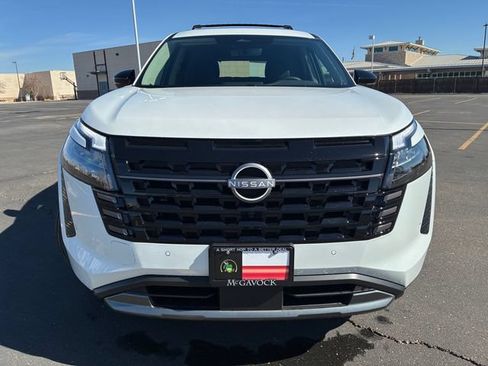 New 2026 Nissan Pathfinder SL FWD image 10