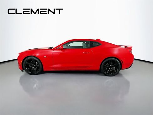 Used 2018 Chevrolet Camaro SS RWD image 6