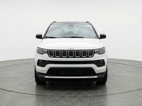 Used 2025 Jeep Compass Limited image 2