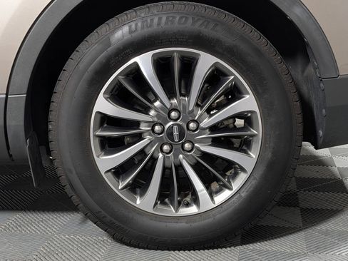 Used 2020 Lincoln Nautilus FWD w/ Equipment Group 101A image 25