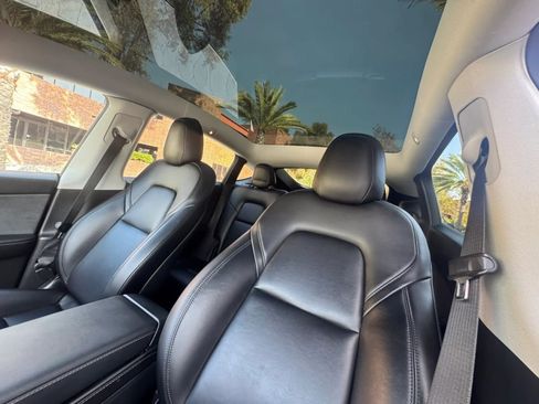 Used 2023 Tesla Model Y Long Range AWD/4WD image 11