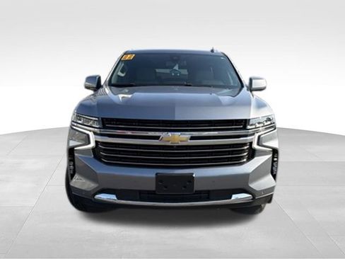Certified 2022 Chevrolet Tahoe LT w/ Luxury Package AWD/4WD image 8