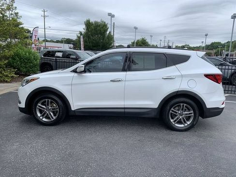 Used 2018 Hyundai Santa Fe Sport w/ 2.4L Value Package 02 FWD image 5