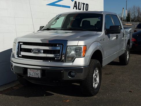 Used 2013 Ford F150 XLT image 2