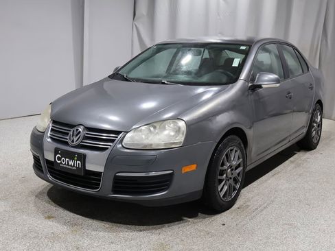 Used 2010 Volkswagen Jetta S image 6