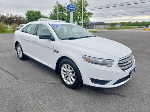 Used 2013 Ford Taurus SE FWD image 5