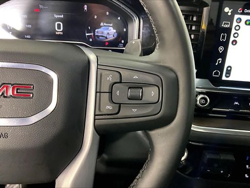 Used 2025 GMC Sierra 1500 SLT RWD image 24