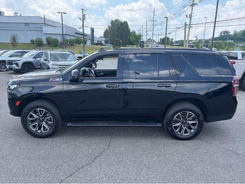 Used 2023 Chevrolet Tahoe Z71 w/ Luxury Package AWD/4WD image 15