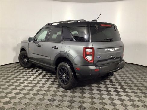 Used 2025 Ford Bronco Sport Badlands image 7