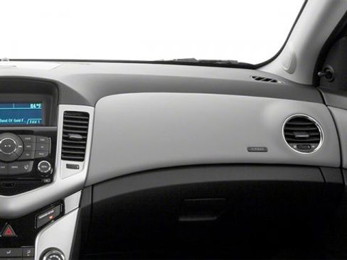 Used 2013 Chevrolet Cruze LT w/ RS Package image 18