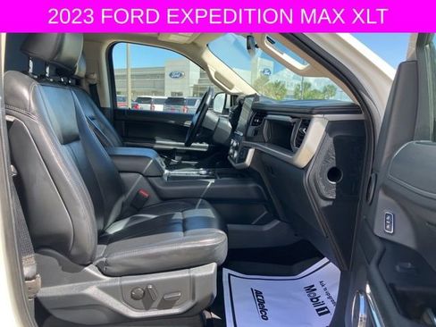Used 2022 Ford Expedition Max XLT image 11