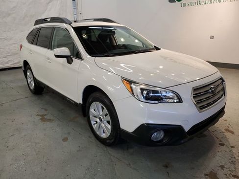Used 2015 Subaru Outback 2.5i Premium w/ Protection Package #1 AWD/4WD image 9