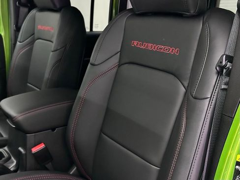 New 2025 Jeep Wrangler Unlimited Rubicon image 18