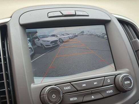 Used 2014 Buick LaCrosse Premium w/ Driver Confidence Package FWD image 17