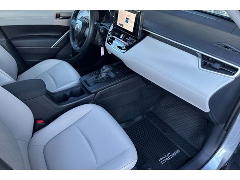 New 2026 Toyota Corolla Cross L image 18