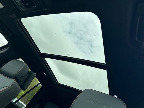 New 2026 GMC Yukon AT4 w/ AT4 Premium Plus Package image 32