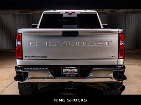 Used 2020 Chevrolet Silverado 2500 LTZ w/ LTZ Plus Package image 7