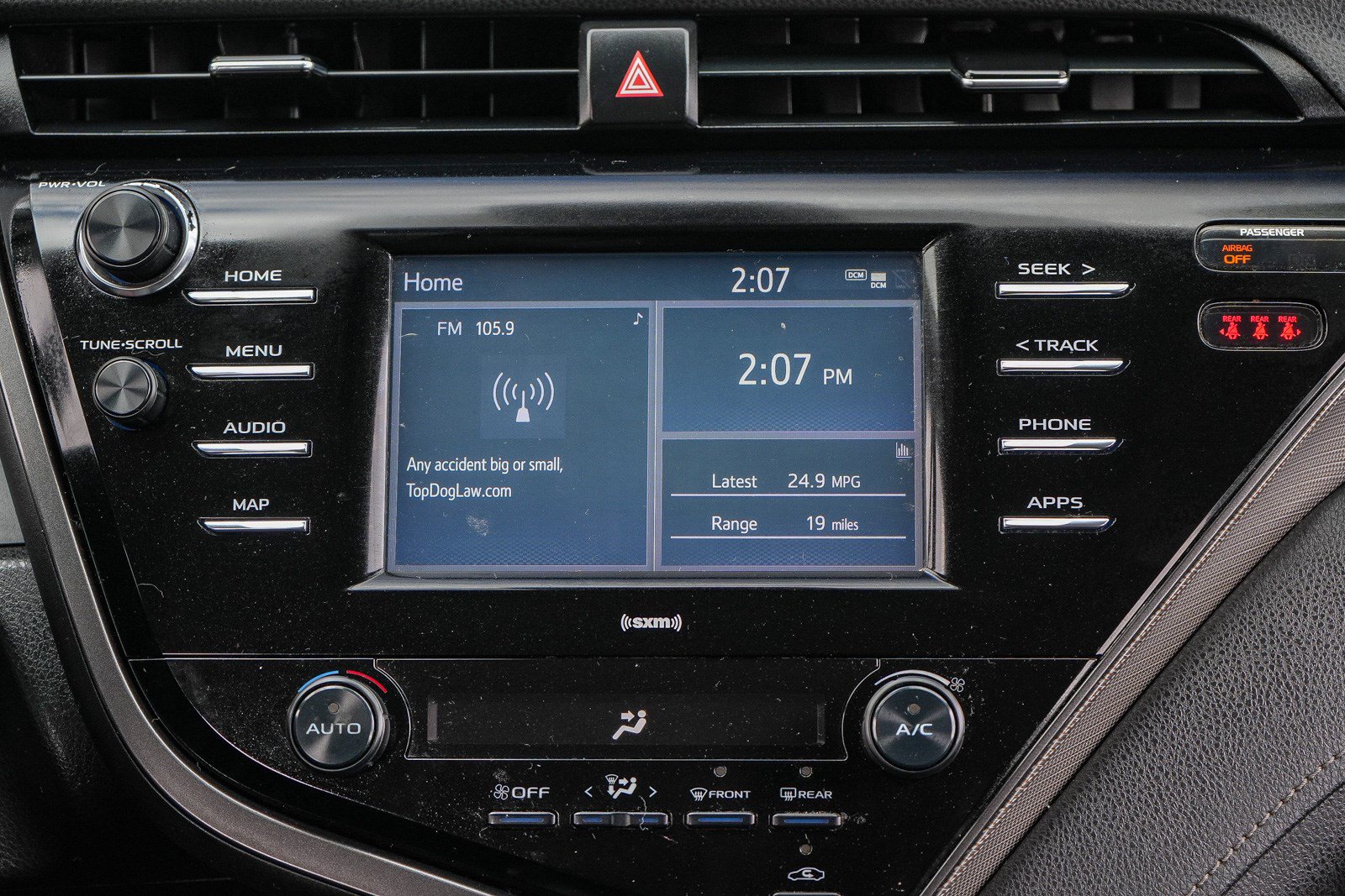 Certified 2020 Toyota Camry SE FWD image 15